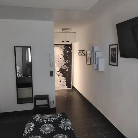 Black & White Apartment Saarbruecken Exterior photo